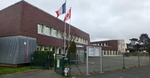 Maintien de la classe à l'école Gilbert Boulanger - Site officiel de la Ville de Courseulles-sur-Mer