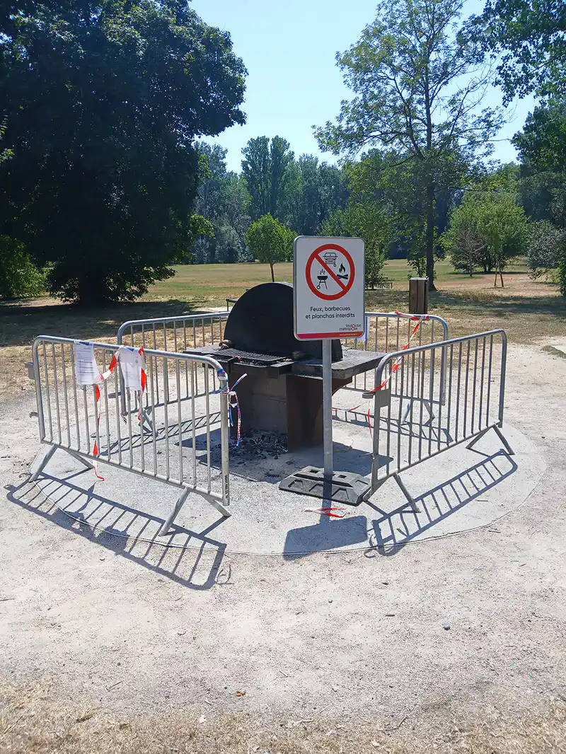 Parc des Quinze Sols : mesures renforcées face aux risques d’incendie et de noyade
