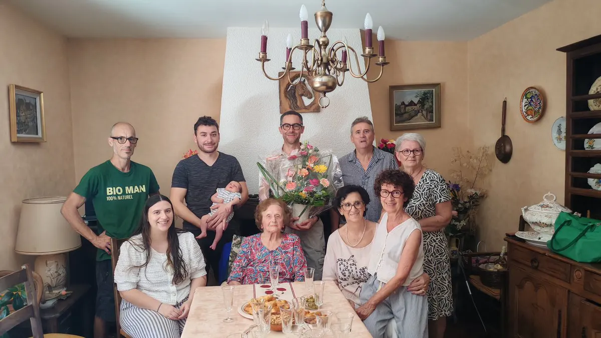 Bon anniversaire à notre doyenne, Andrée Chaloyard, pour ses 106 ans !