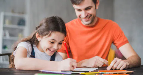 Un cahier de jeux pour les enfants - Cergy